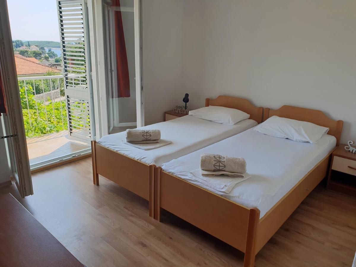 Hostel Luka's &