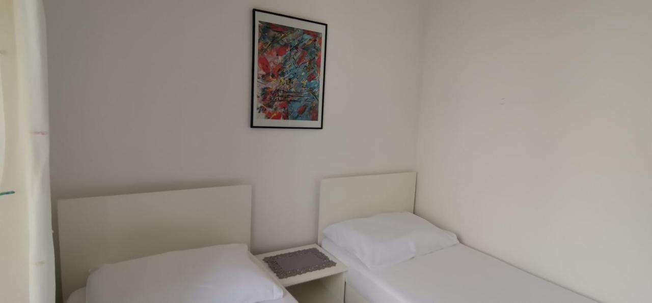 Hostel Luka's & Hvar Town
