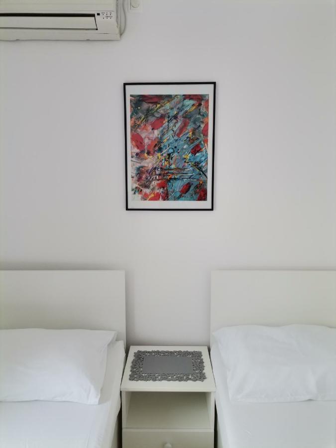 Luka's & Hostel